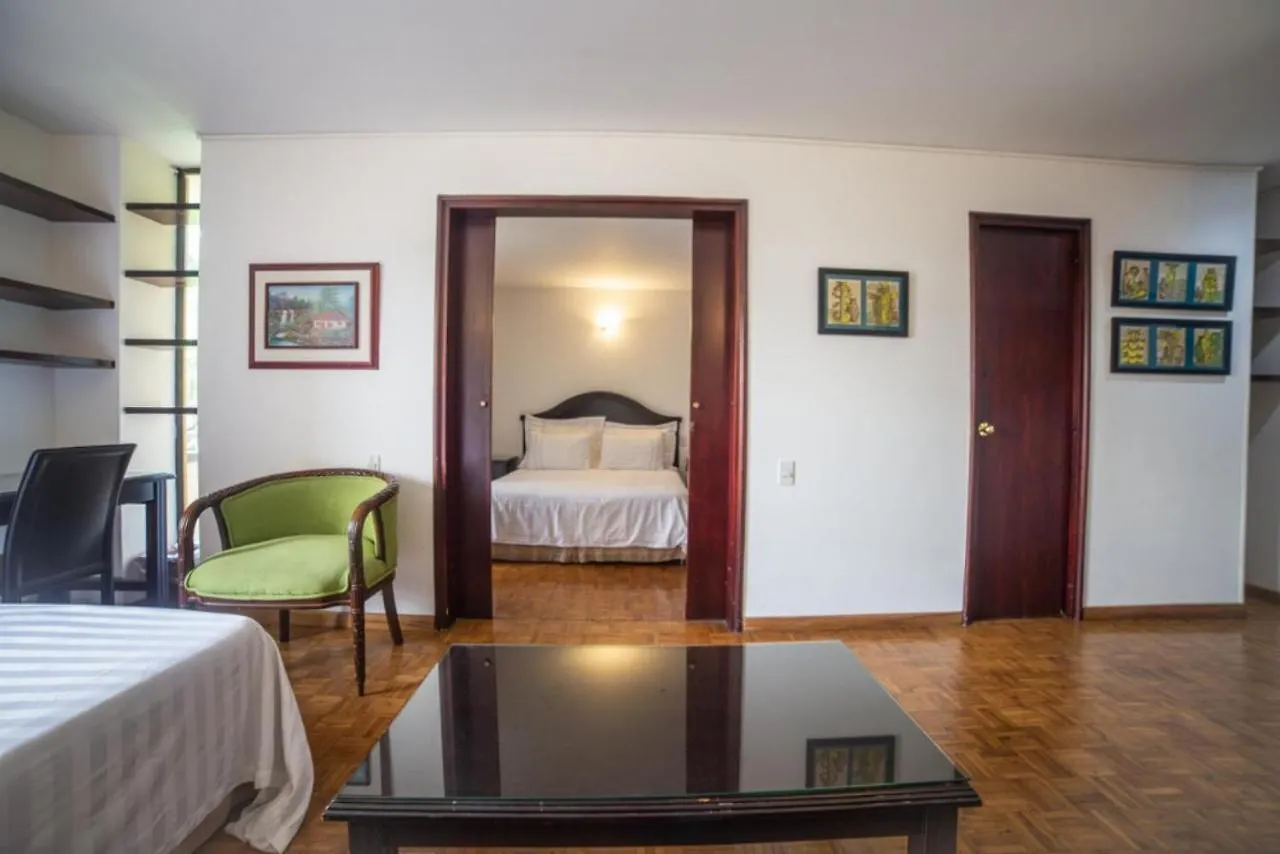 Park 42 Apartasuites Medellin Hotel