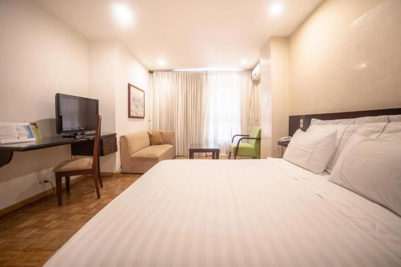 Park 42 Apartasuites Medellin