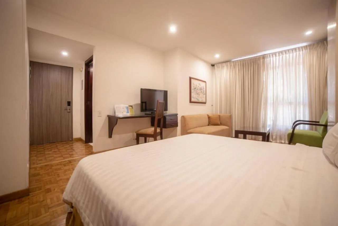 Park 42 Apartasuites Medellin
