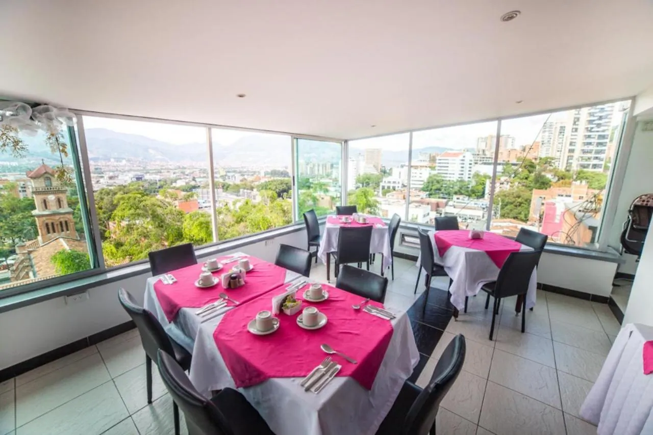 Park 42 Apartasuites Medellin Colombia