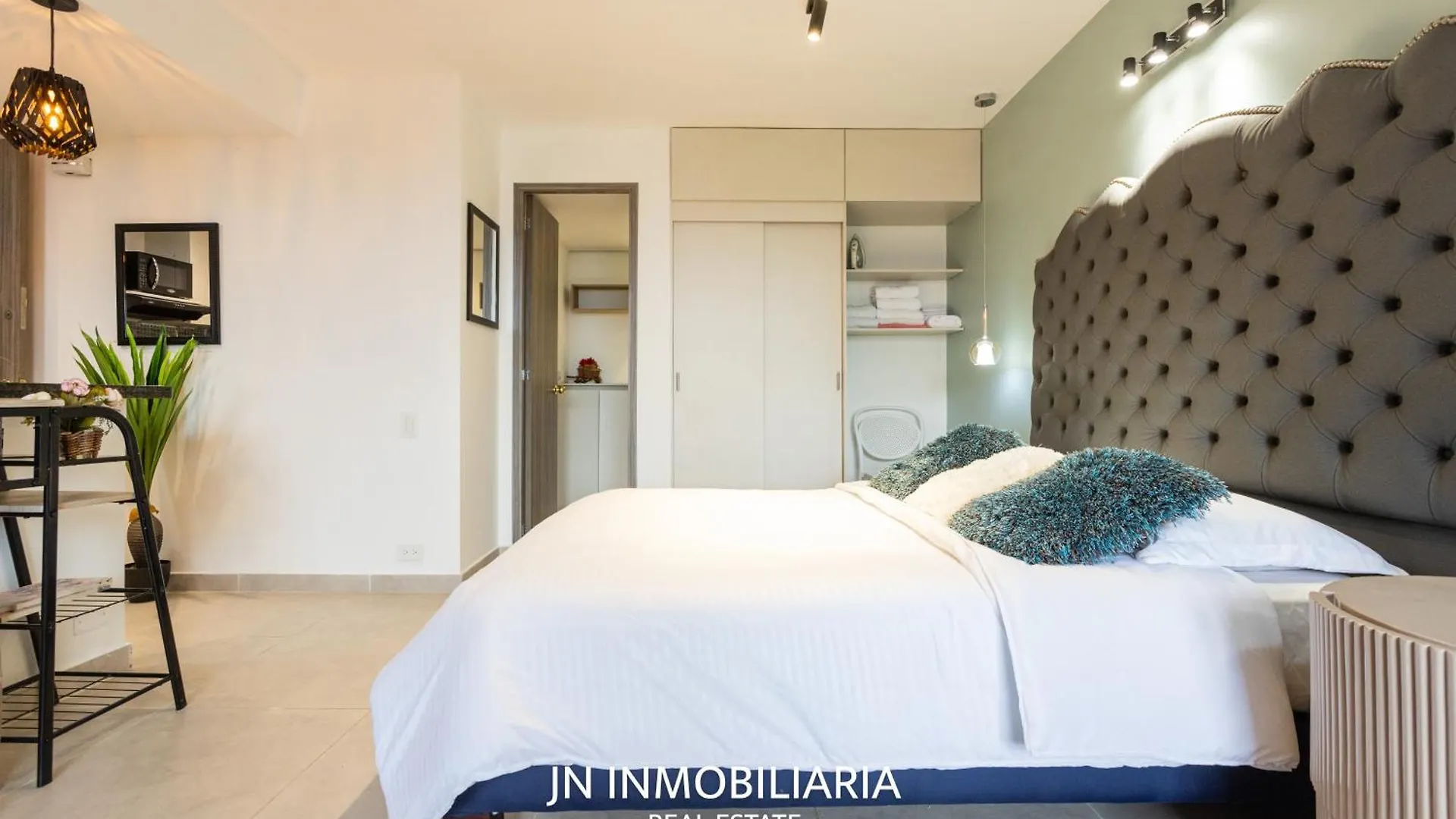 *** Hotel Park 42 Apartasuites Medellin Colombia
