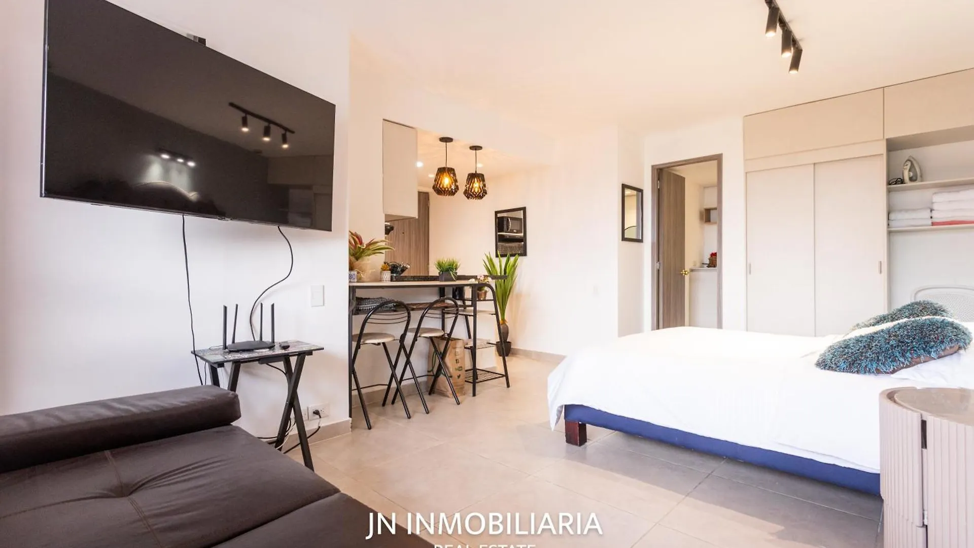 Park 42 Apartasuites Medellin Hotel