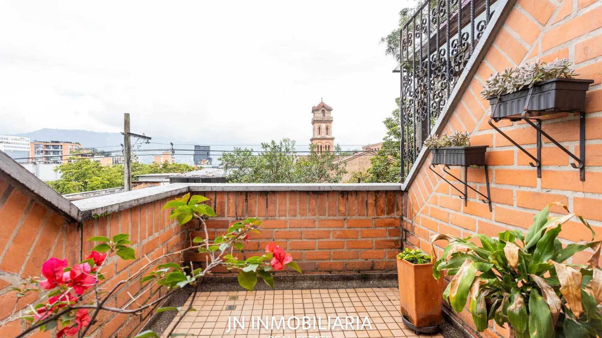 *** Hotel Park 42 Apartasuites Medellin Colombia