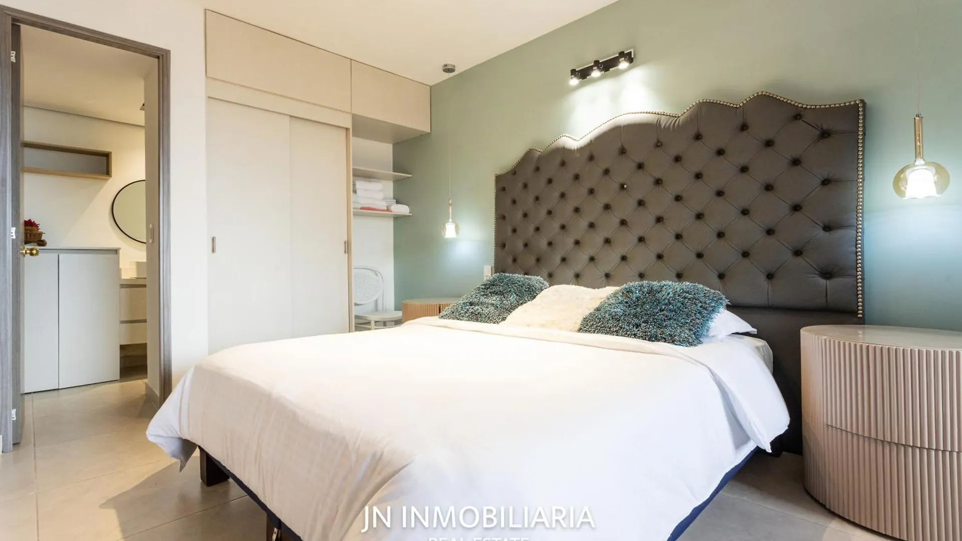 Park 42 Apartasuites Medellin Colombia