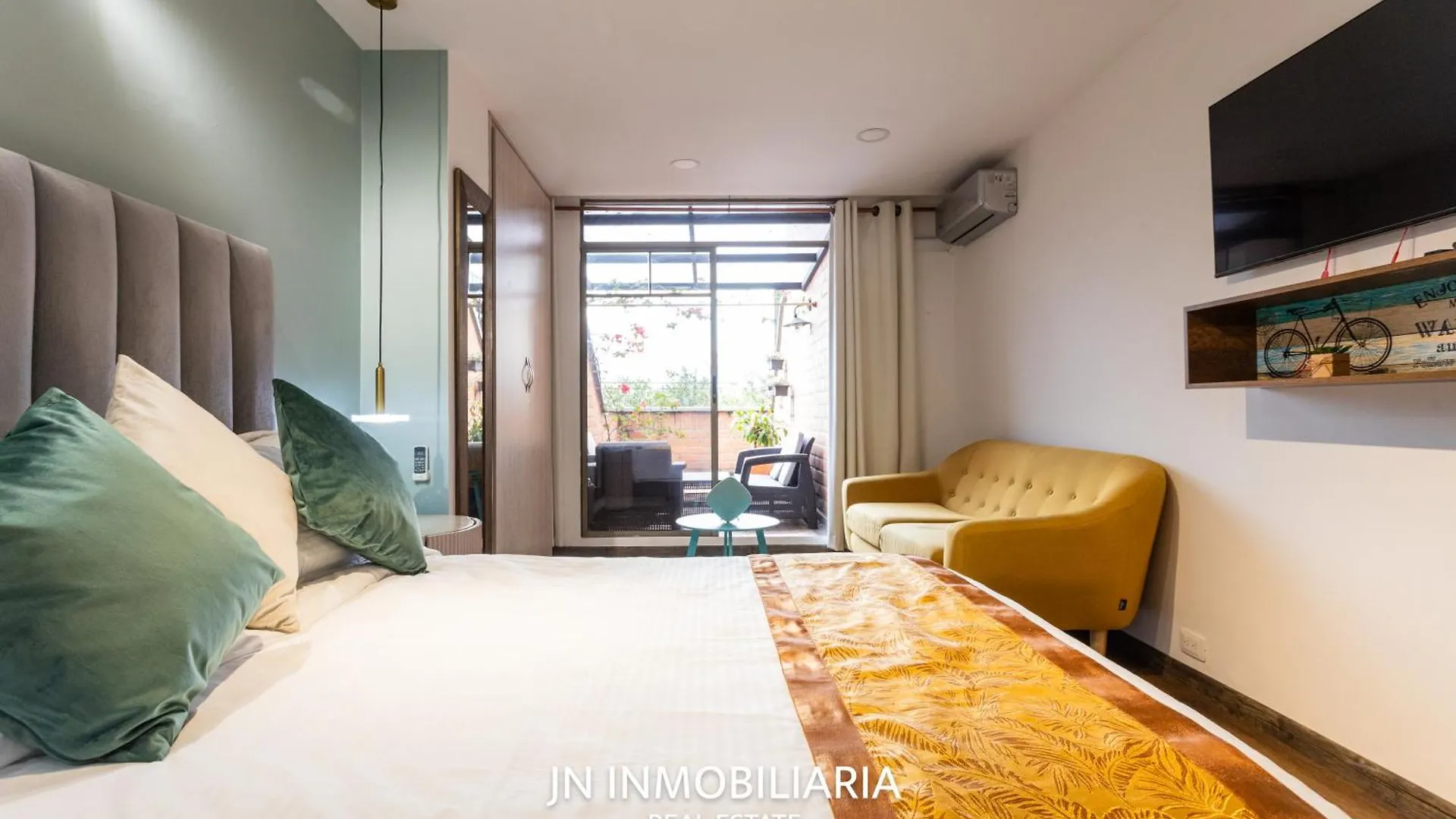 *** Hotel Park 42 Apartasuites Medellin Colombia