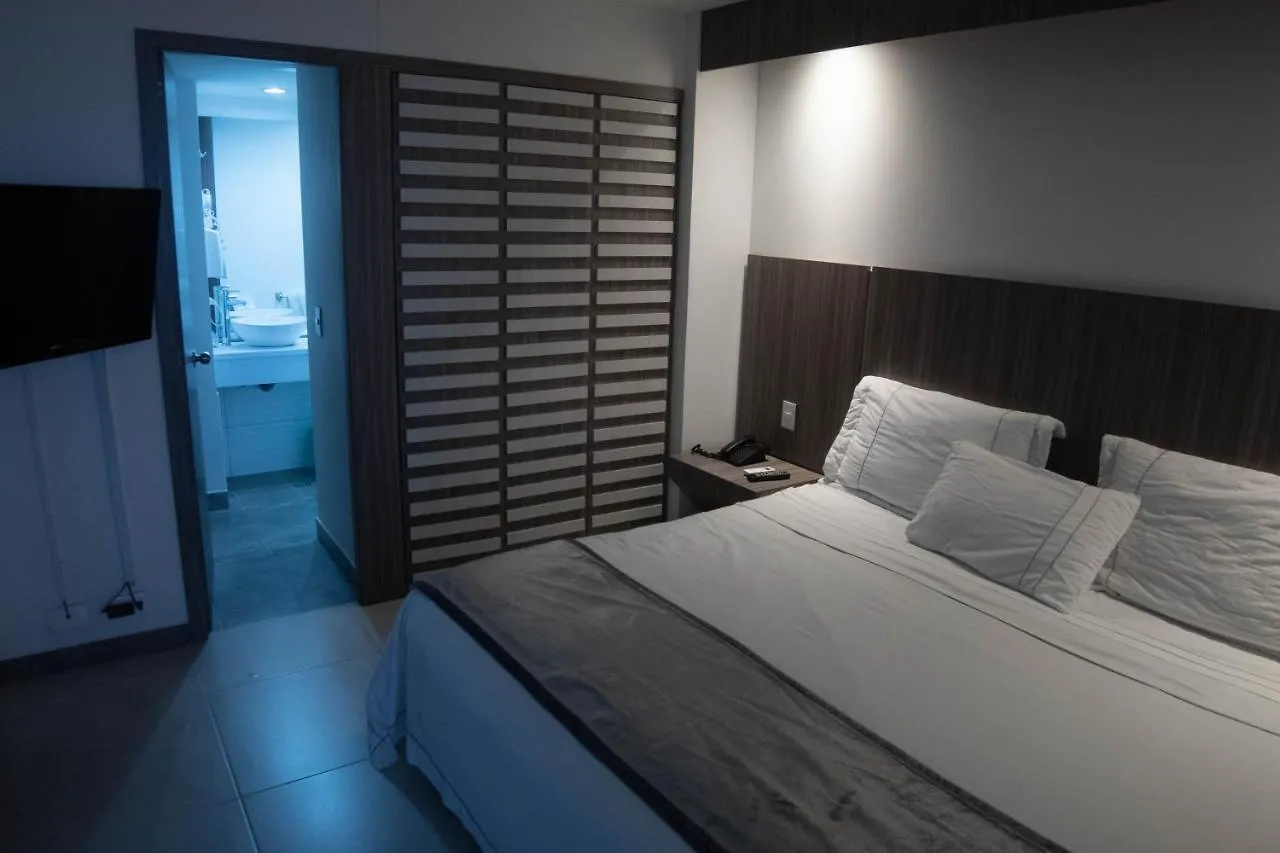 Park 42 Apartasuites Medellin 3*,  Colombia