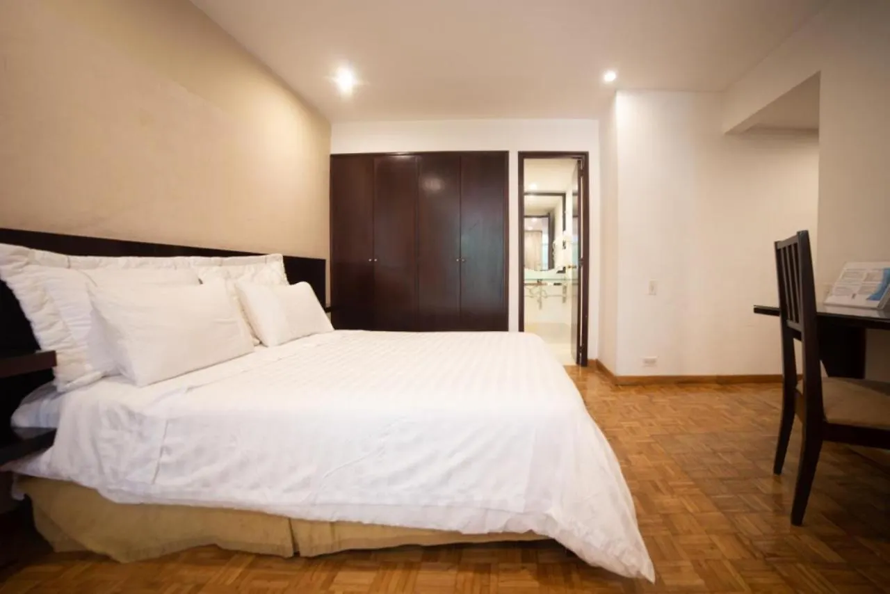 Park 42 Apartasuites Medellin Hotel